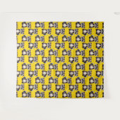 Raccoon Pattern Design Yellow  タペストリー (正面(横))
