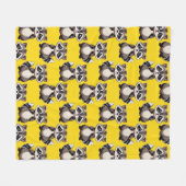 Raccoon Pattern Design Yellow  フリースブランケット (正面(横))