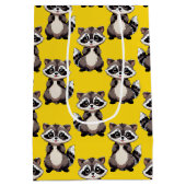 Raccoon Pattern Design Yellow  ミディアムペーパーバッグ (裏面)