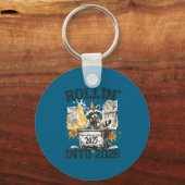 Raccoon Rollin Into 2026 Funny Dumpster Fire 2025  キーホルダー (正面)