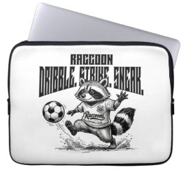 "Raccoon Soccer Star - Dribble Strike Sneak " ラップトップスリーブ
