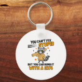 Raccoon You Can't Fix Stud But You Can Numb It Wit キーホルダー (正面)