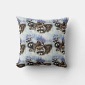 Raccoons and Snow from Original Art クッション (正面)