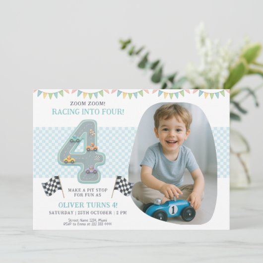 Race Car Theme 4th Birthday Party 招待状 (スタンド正面)