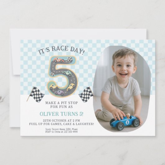 Race Car Theme 5th Birthday Party 招待状 (正面)