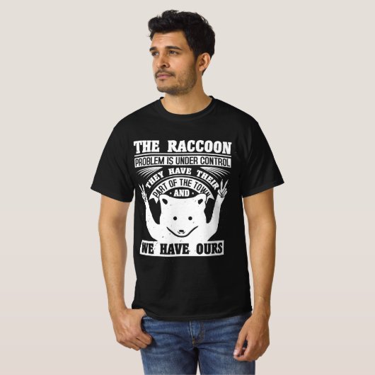 Racoon trash trash panda thief cat street tシャツ (正面フル)