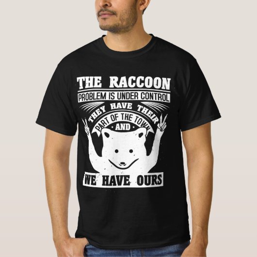 Racoon trash trash panda thief cat street tシャツ (正面)