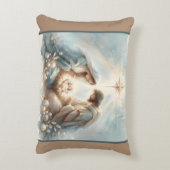 Radiant Holy Family Nativity Scene アクセントクッション (裏面(縦))