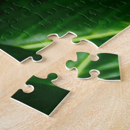 Radiant Memory Bloom | Magenta Vinca Botanical ジグソーパズル (側面)