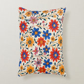 Radiant Petal Path Accent Pillow アクセントクッション (正面(垂直))