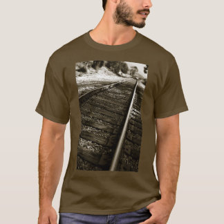 Railroad Tracks 4 Tシャツ