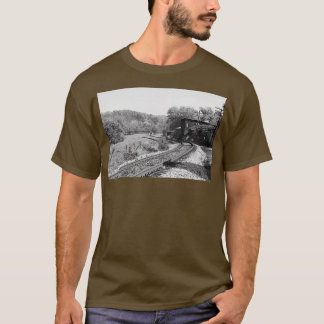 Railroad Tracks in Galena 1 Tシャツ
