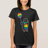 Rainbow Flag Penguin Cute Gay Pride Ally LGBTQ Mon Tシャツ (正面)