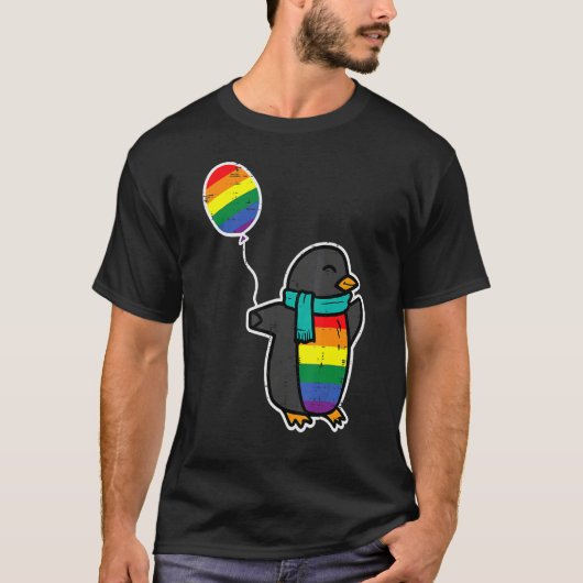 Rainbow Flag Penguin Cute Gay Pride Ally LGBTQ Mon Tシャツ (正面)