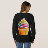 Rainbow Swirl Cupcake with Colorful Wrapper スウェットシャツ (裏面フル)