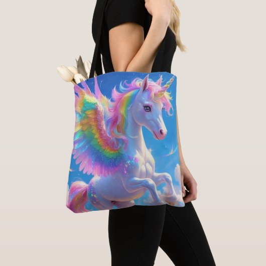Rainbow Winged Prancing Unicorn トートバッグ (クローズアップ)