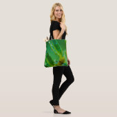 Raindrops on Green Leaves Tote bag トートバッグ (モデル)