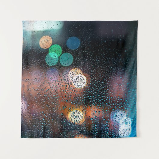 Raindrops on window, night city view through windo タペストリー (正面)