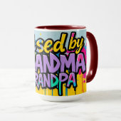 Raised by Legends Grandma & Grandpa  マグカップ (正面右)