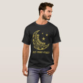 Ramadan Fast Pray Feast  Feasting and Fasting Cool Tシャツ (正面フル)