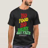 Ramadan Kareem 2023 Islamic Fasting Outfit for Men Tシャツ (正面)
