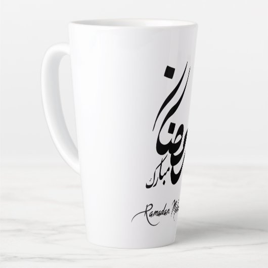 Ramadan Mubarak Latte Mug – Islamic Festive カフェラテマグ (左アングル)