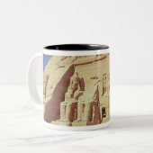 Ramesses IIの寺院の正面 ツートーンマグカップ (正面左)