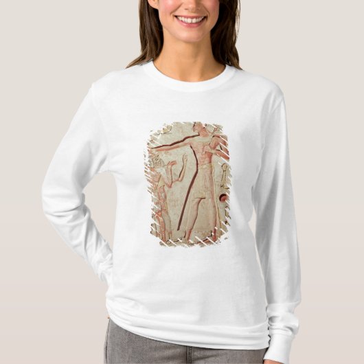 Ramesses IIの強打の敵を描写するレリーフ、浮き彫り Tシャツ (正面)