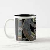 Ramesses IIの新しい王国の胸 ツートーンマグカップ (左)