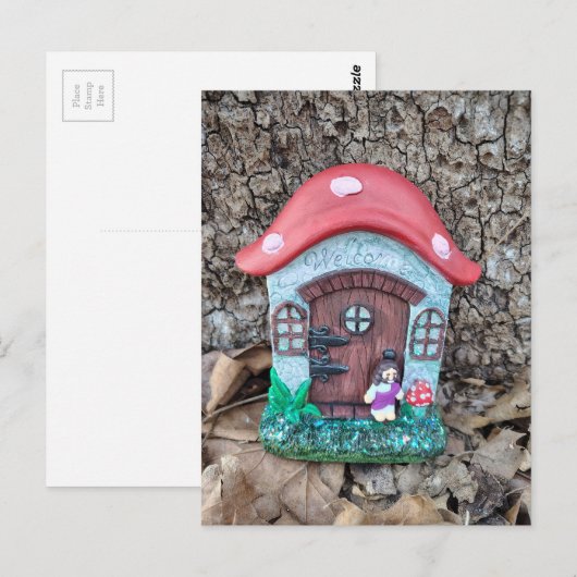 Random Mushroom House Jesus Found in the Woods ポストカード (正面/裏面)