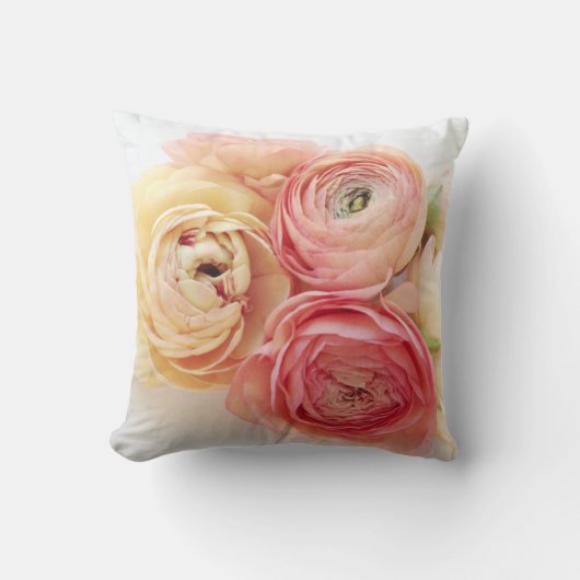 ranunculus暖かい色の装飾用クッション クッション (正面)