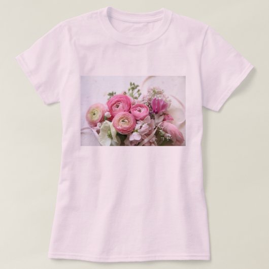 Ranunculus、その他の春の花の女性Tシャツ Tシャツ (デザイン正面)