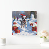 Rat Terrier走 Christmas Hatと雪の中 スクエア壁時計 (ホーム)