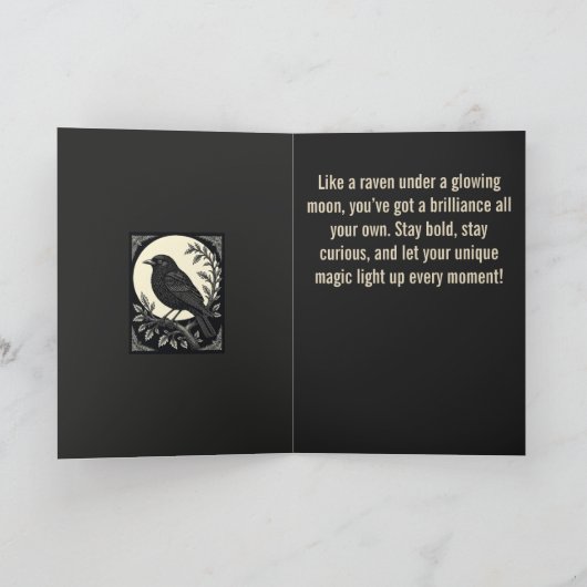 Raven of the Moonlit Crest カード (内部)