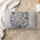 Raven of Transformation ランバークッション (ブランケット)