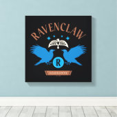RAVENCLAW™ハウスダブルイーグルダイアデムグラフィック キャンバスプリント (インサイチュ (ウッドフロア))