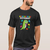 Rawrsomely Different Dinosaur T Rex Puzzle Autism Tシャツ (正面)