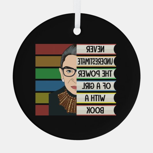 RBGが少女ブックギフトの力を過小評価しない ガラスオーナメント (裏面)