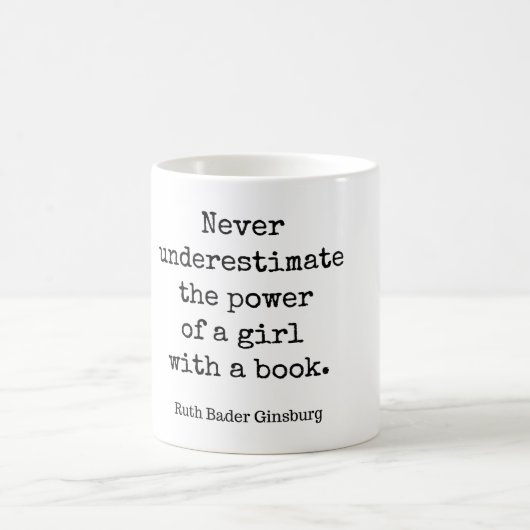 RBG、 本を持つ女の子の力は過小評価しないで コーヒーマグカップ (中央)