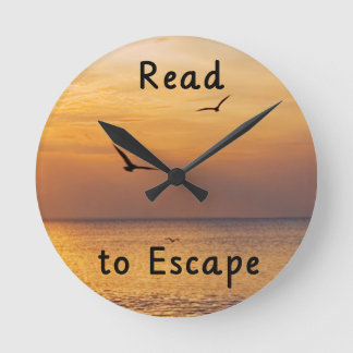 Read to Escape Wall Clock | Book Lover Quote ラウンド壁時計
