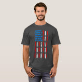 Reading books American Flag 4th of July Men Women  Tシャツ (正面フル)