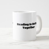 Reading Is Better Together – World Read Aloud Day  ジャンボコーヒーマグカップ (正面右)