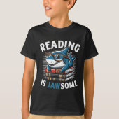 Reading Is Jawsome Shark Books Bookworm Reader  Tシャツ (正面)