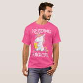 Reading Is Magical Book Lover Unicorn English Teac Tシャツ (正面フル)