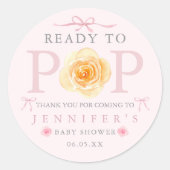 Ready to Pop Baby Shower Popcorn Bag  ラウンドシール (正面)