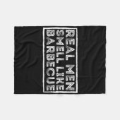 Real Men Smell Like Byrbecue - Bbq Smoker Byrbecue フリースブランケット (正面(横))