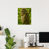 Realistic Owl Painting in Woodland Setting ポスター (ホームオフィス)