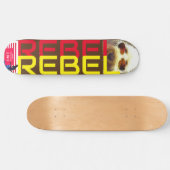 REBEL 8 1/4"スケートボードデッキ スケートボード (横)