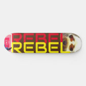 REBEL 8 1/4"スケートボードデッキ スケートボード (横)