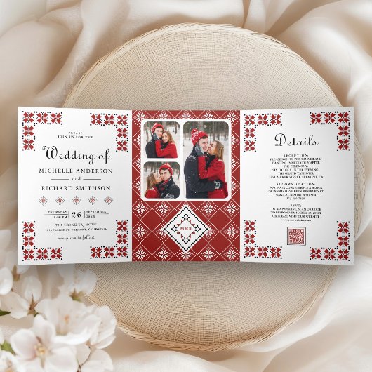 Red and Black Ukrainian Embroidery QR Code Wedding 三つ折り招待状